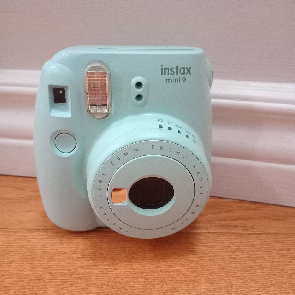 Fujifilm Instax Mini 9 Camera - Ice Blue